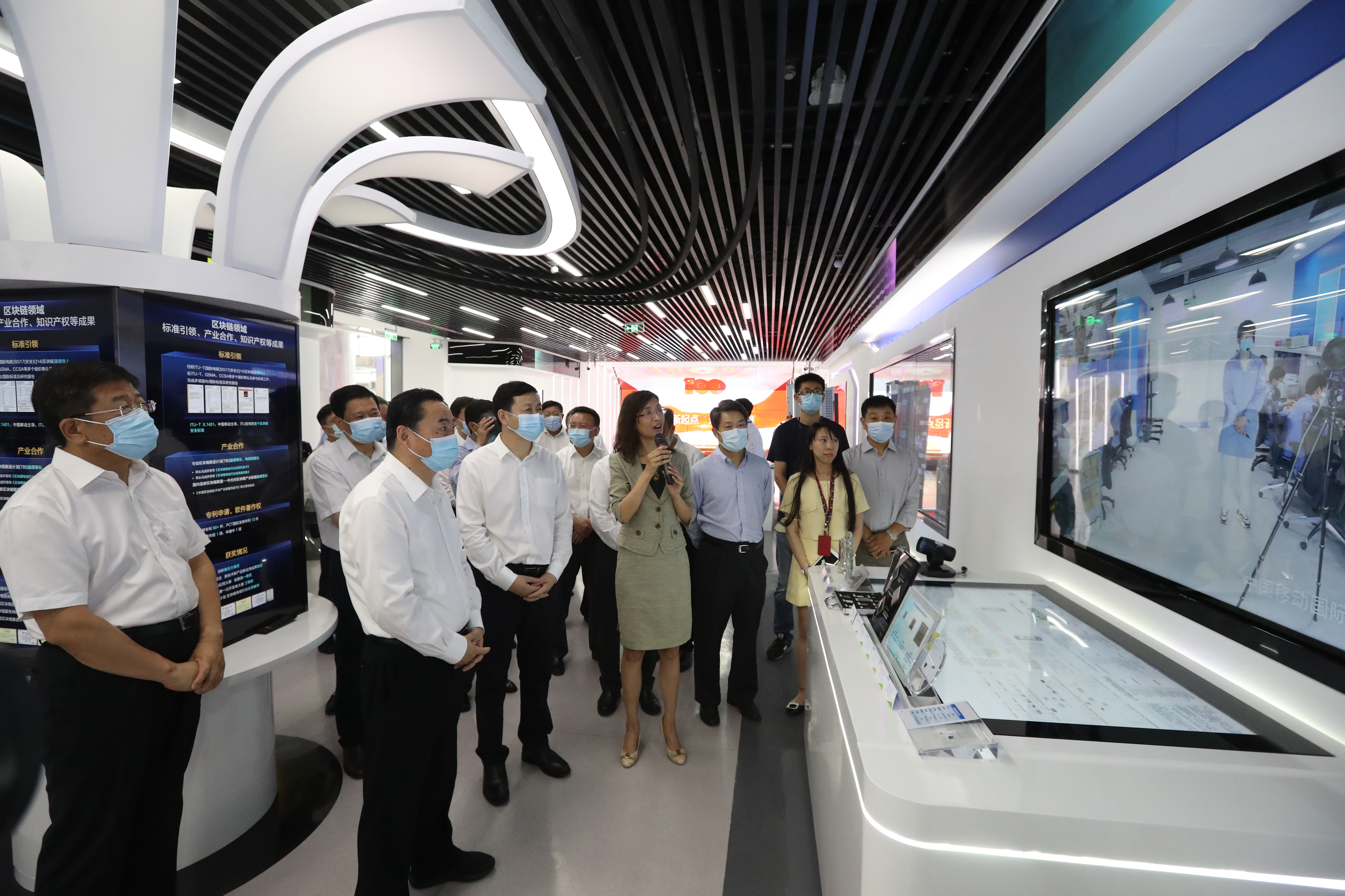 郝鹏、、、国资、、、央企、、、国资委、、、书记、、、主任、、、国企、、、企业刷新