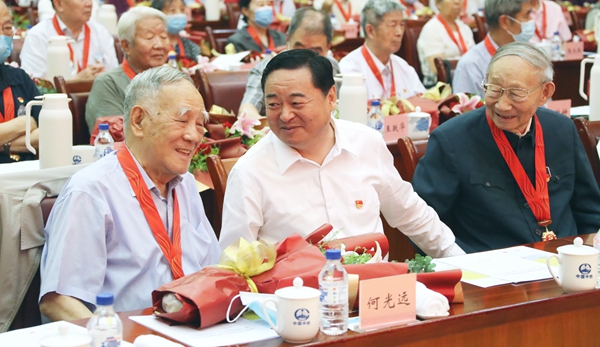 郝鹏、、、国资、、、央企、、、国资委、、、书记、、、主任、、、国企、、、企业刷新